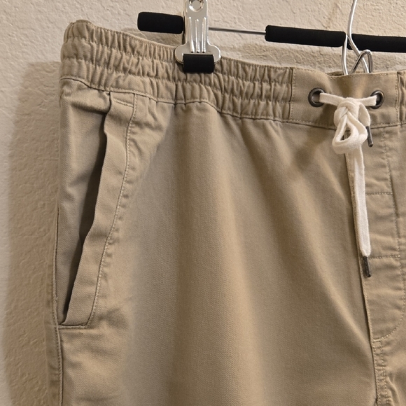 Polo Ralph Lauren Flat Front Jogget Shorts - Sandcastle Beige - XL - Picture 8 of 15